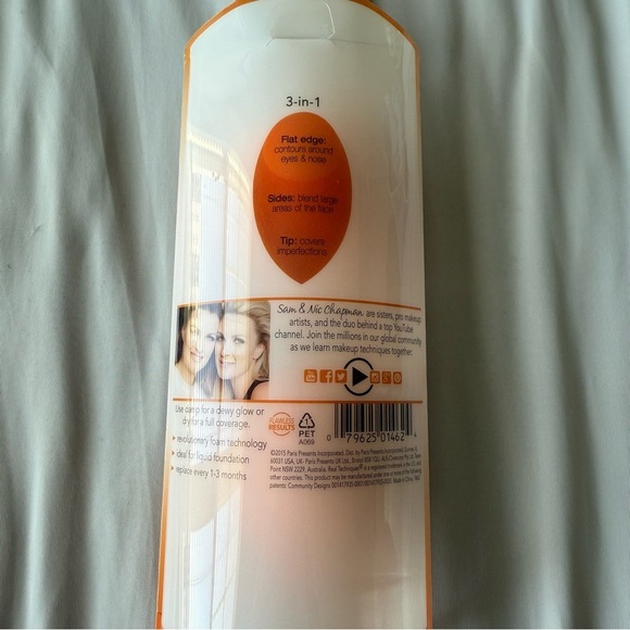 Real Techniques 2 Complexion Makeup 3-in-1 Sponges Orange - Picture 3 of 4